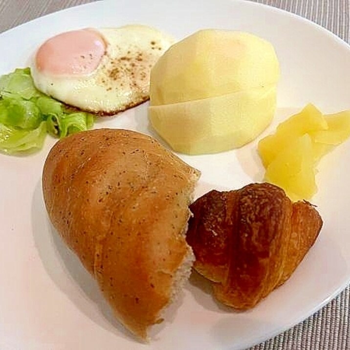 朝食用の白身パリパリ目玉焼き